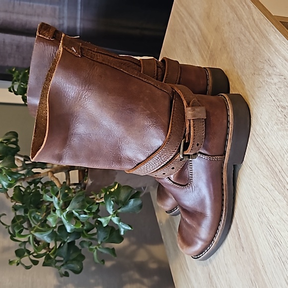 Roots FOLD OVER Classic Boots - Picture 2 of 12